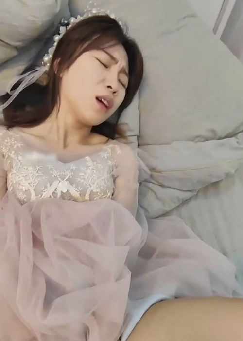 推特网红泡良大神，玩弄娇羞人妻，无套口爆，操骚穴，全程无套